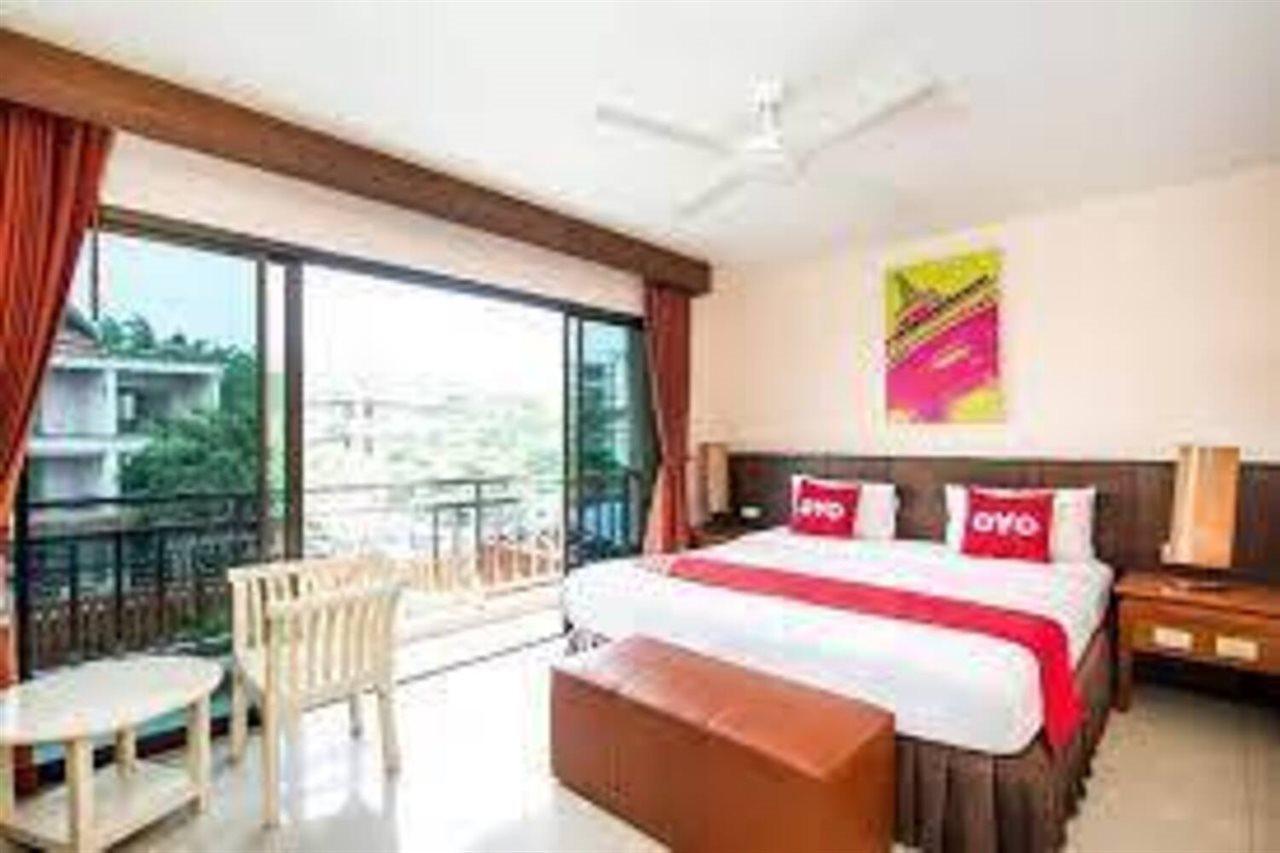 Oyo 343 Wanna Marine Hotel Patong Ngoại thất bức ảnh
