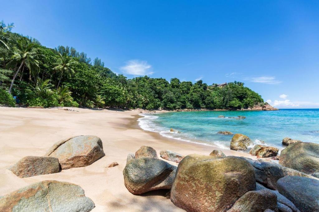 Oyo 343 Wanna Marine Hotel Patong Ngoại thất bức ảnh