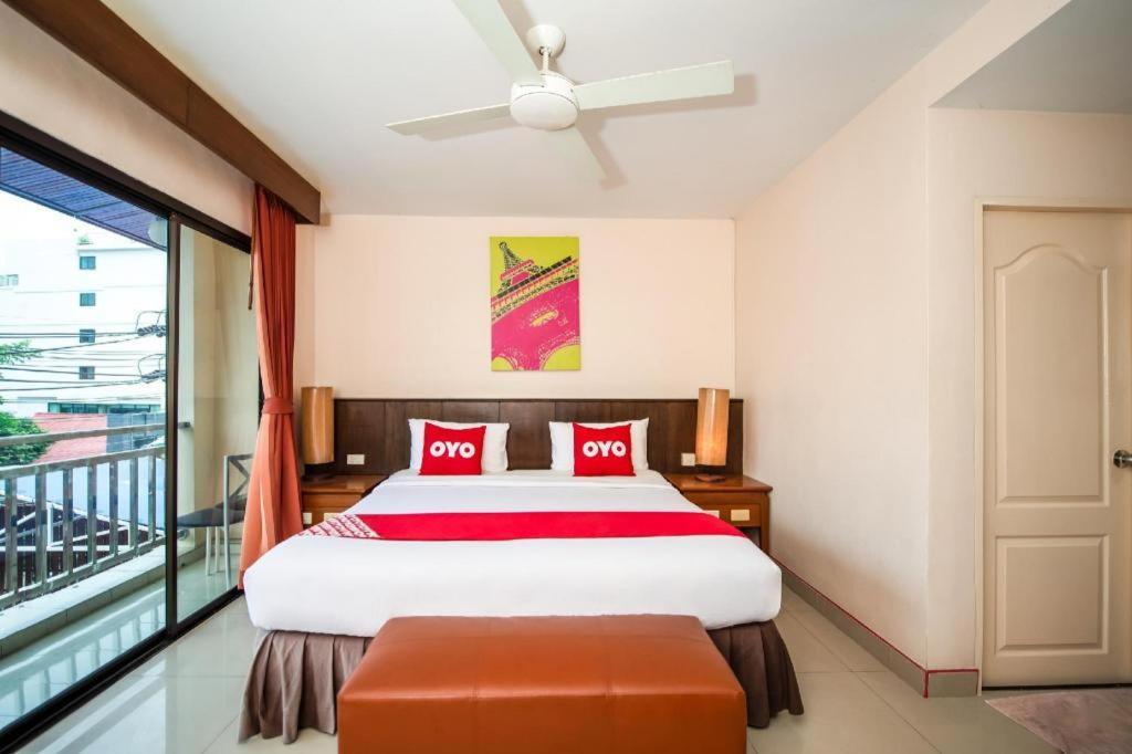 Oyo 343 Wanna Marine Hotel Patong Ngoại thất bức ảnh