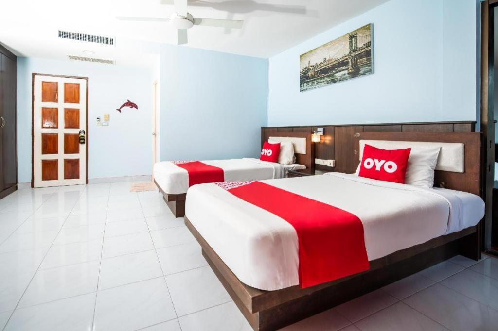 Oyo 343 Wanna Marine Hotel Patong Ngoại thất bức ảnh
