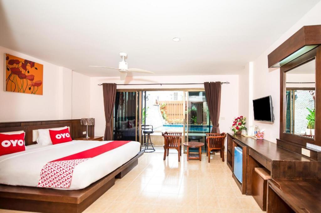 Oyo 343 Wanna Marine Hotel Patong Ngoại thất bức ảnh