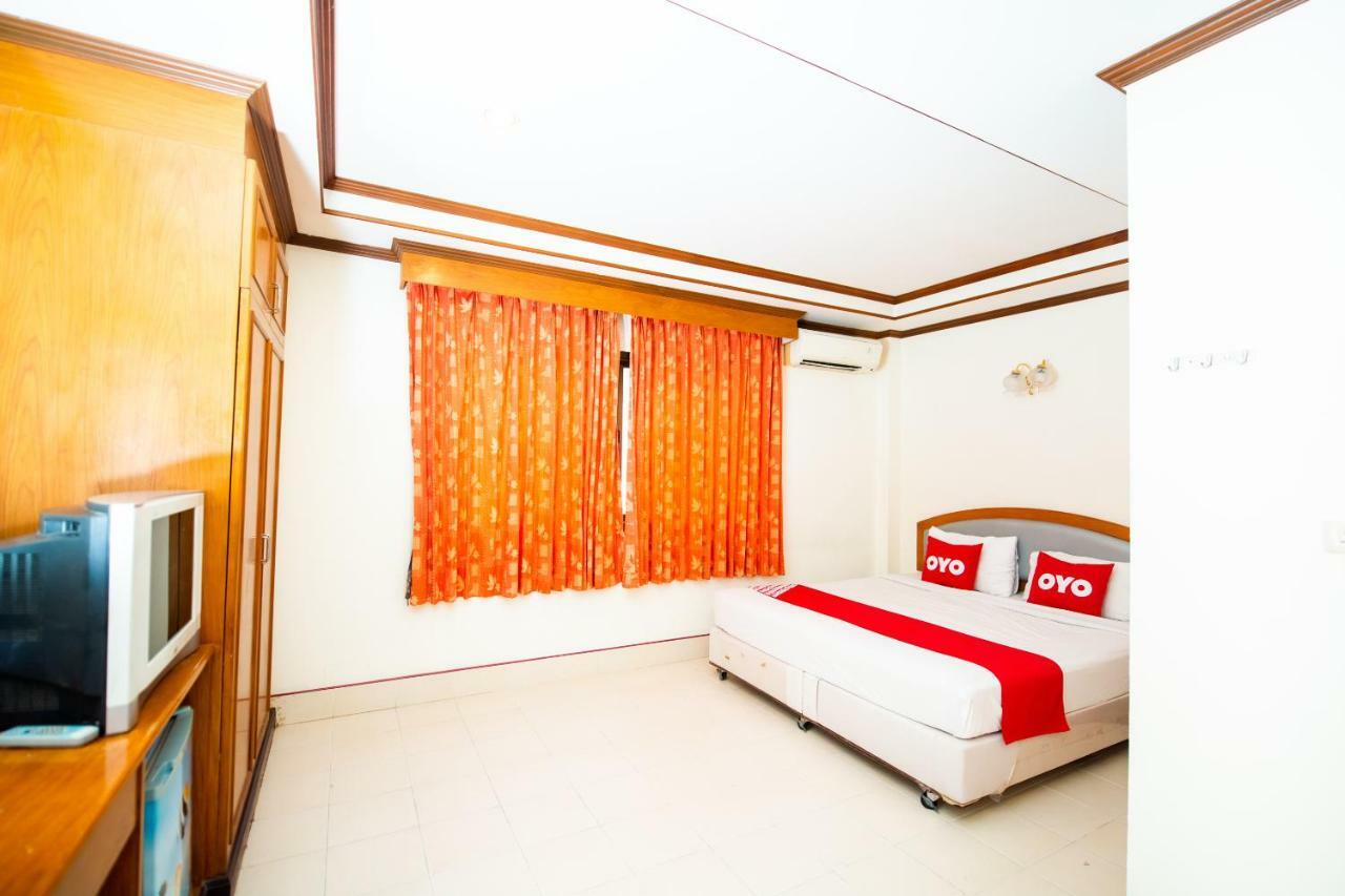 Oyo 343 Wanna Marine Hotel Patong Ngoại thất bức ảnh