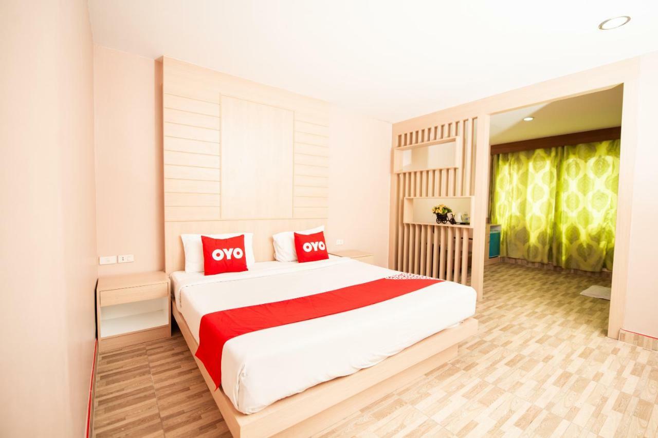 Oyo 343 Wanna Marine Hotel Patong Ngoại thất bức ảnh
