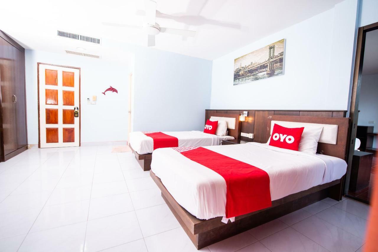 Oyo 343 Wanna Marine Hotel Patong Ngoại thất bức ảnh
